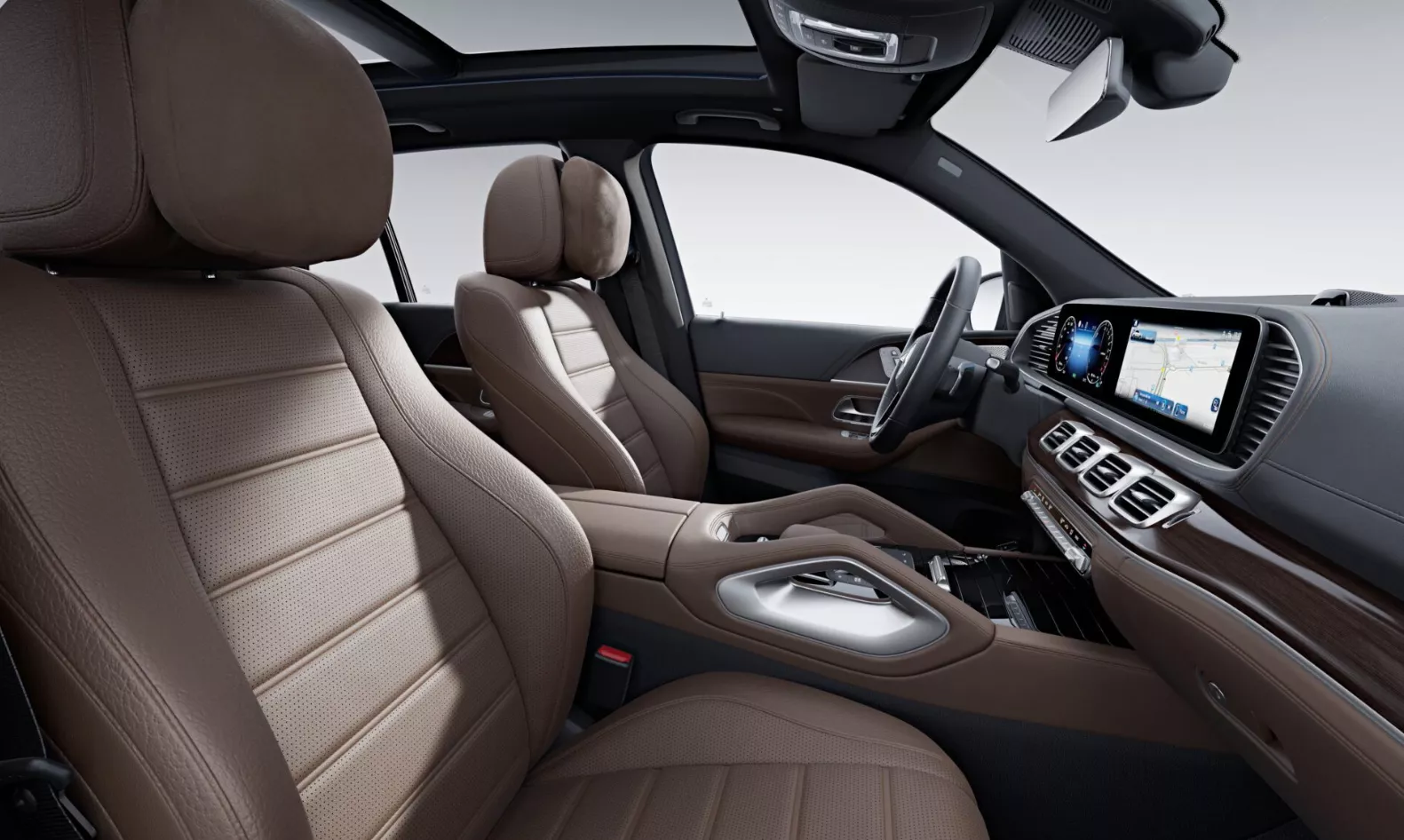 Khoang nội thất Mercedes GLE 400 e 4Matic hiện đại, tràn ngập tiện nghi cao cấp .