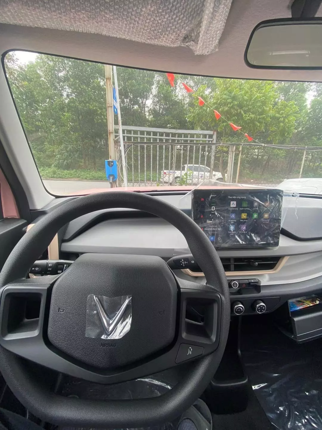 Vô-lăng tái thiết kế.