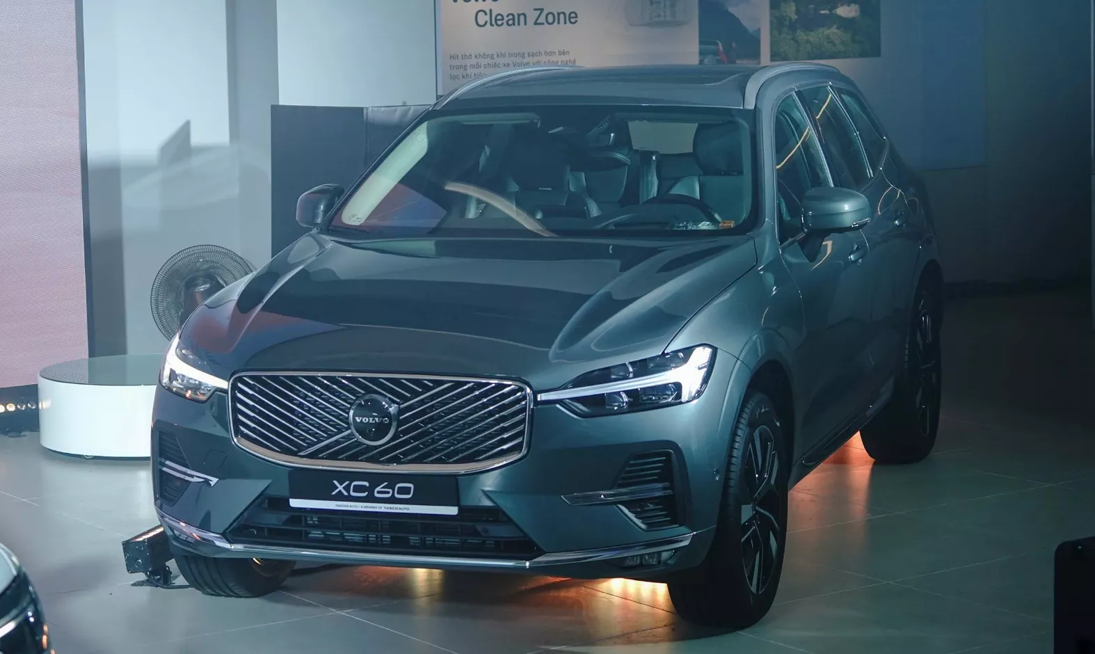 Giá xe Volvo XC60 2026 cập nhật mới nhất.
