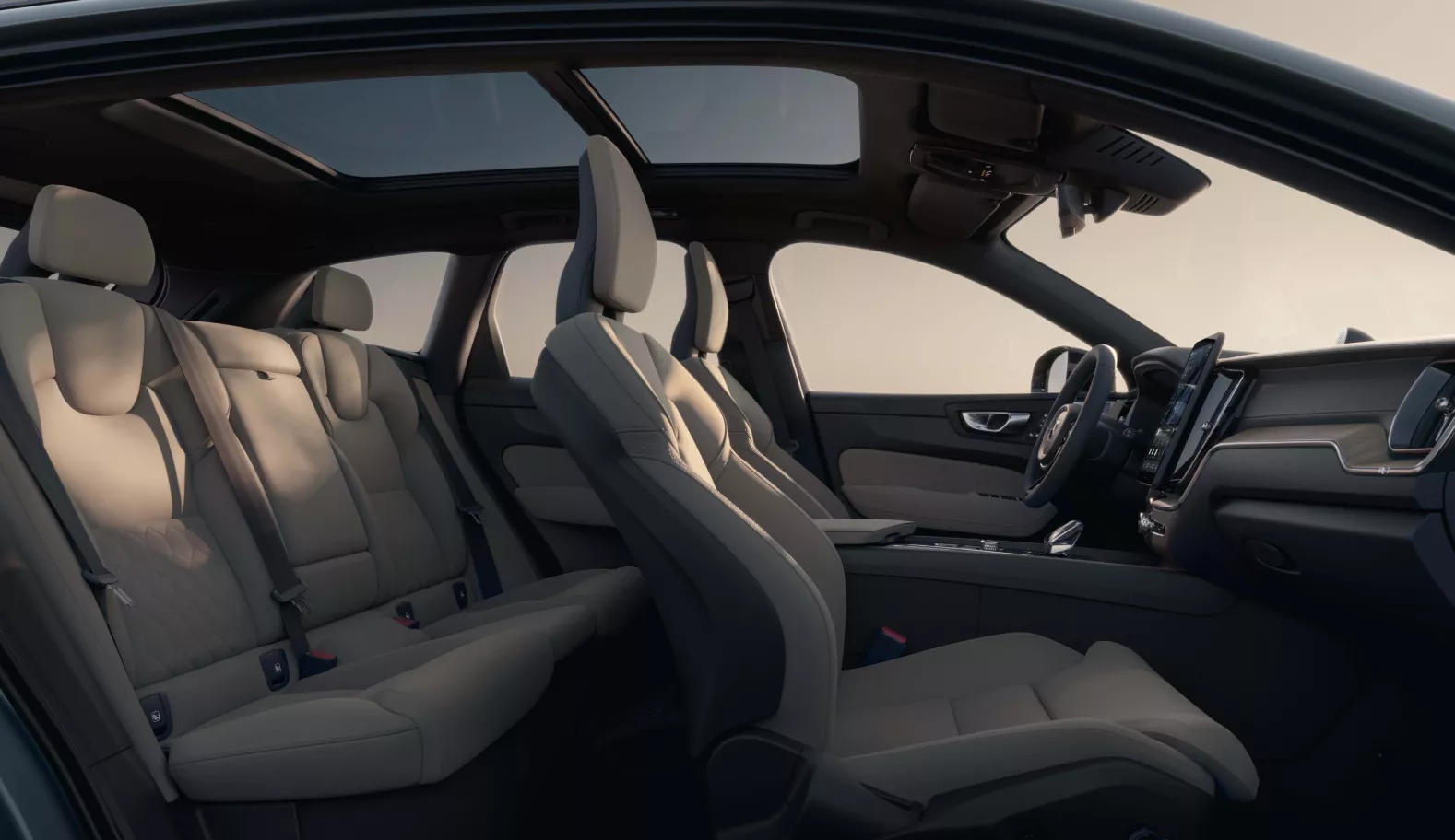 Ghế xe Volvo XC60 bọc da cao cấp, có lỗ thông hơi.