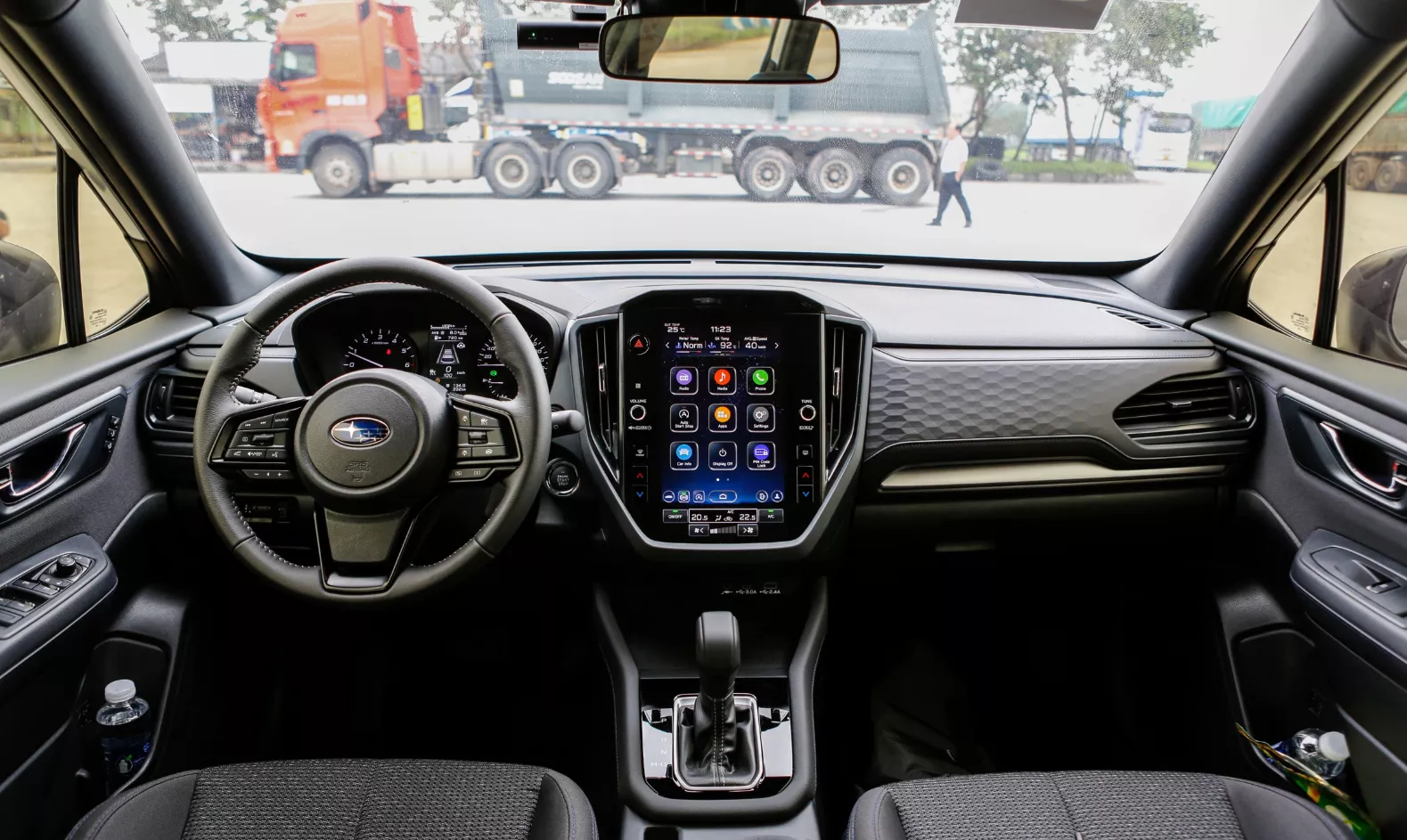 nội thất và tiện nghi xe Subaru Forester.