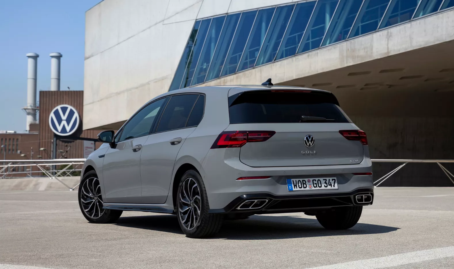 Volkswagen Golf mang đến đa dạng tùy chọn động cơ.