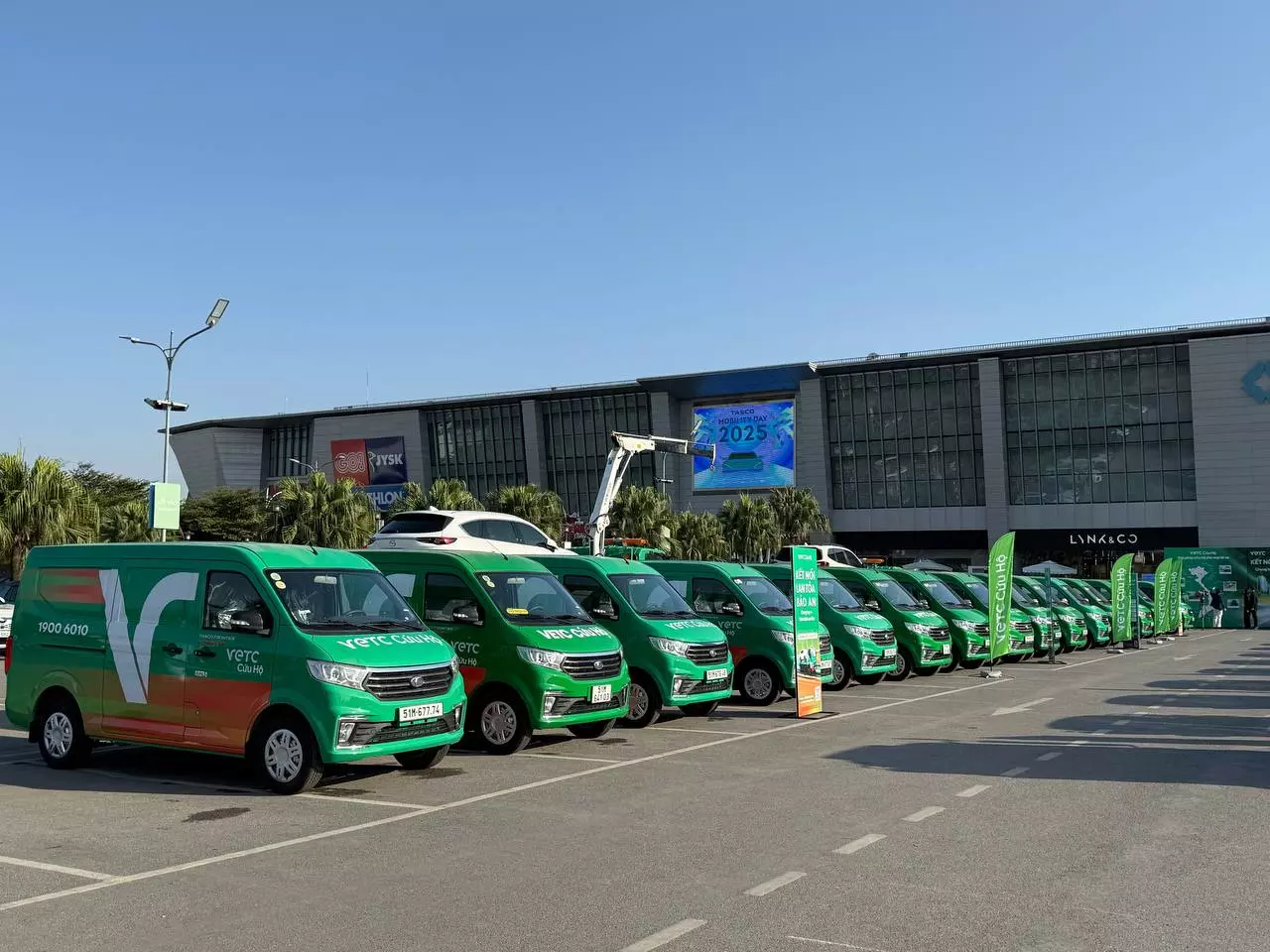 Mạng lưới công nghệ phủ rộng 63 tỉnh thành.