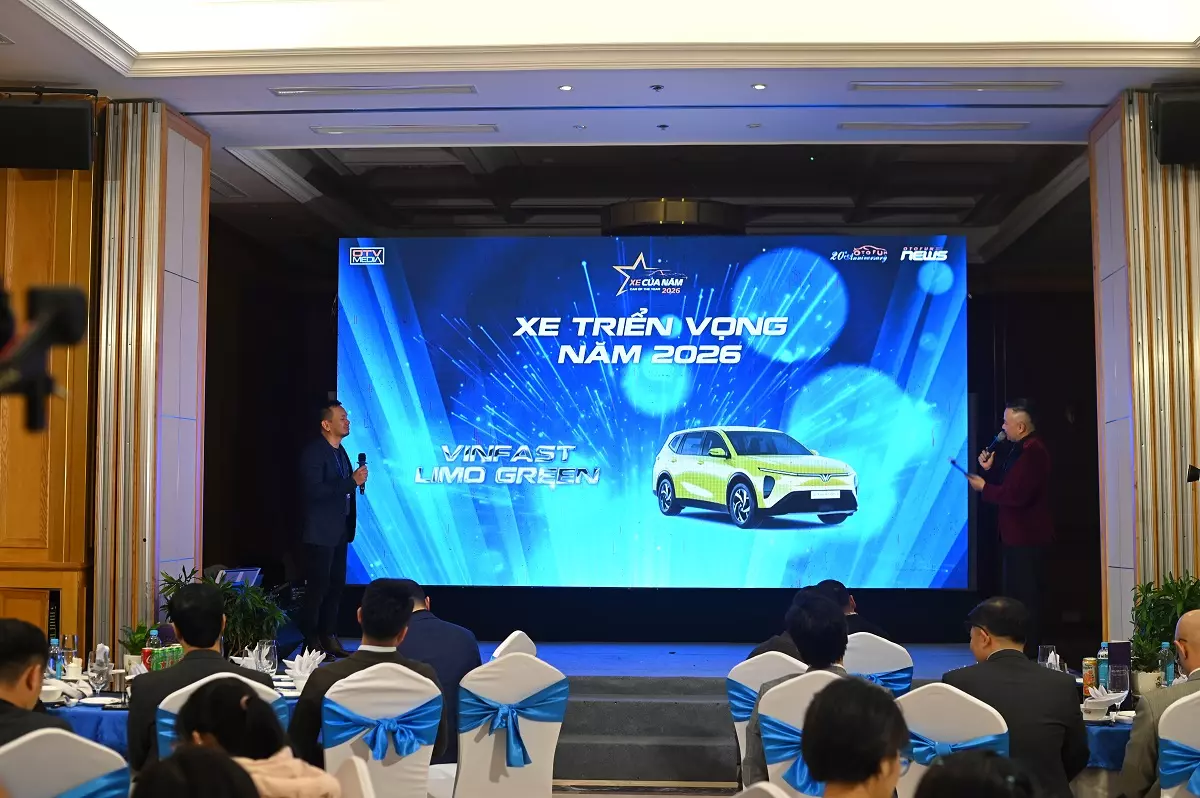 VinFast Limo Green.