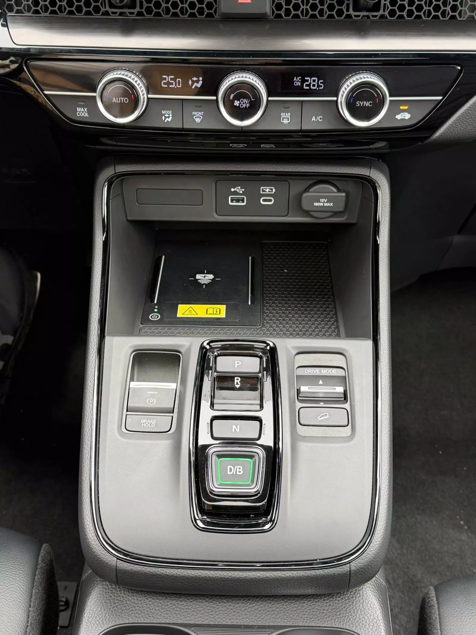 Sạc điện thoại không dây.