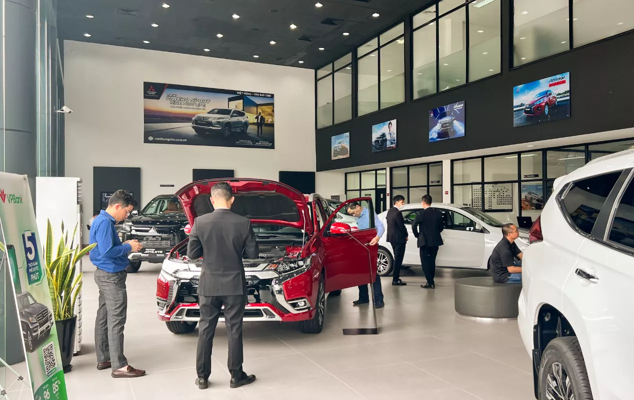 Thị trường ô tô cũ 2025.