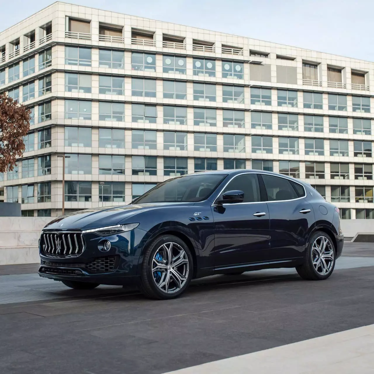 Giá xe Maserati Levante.