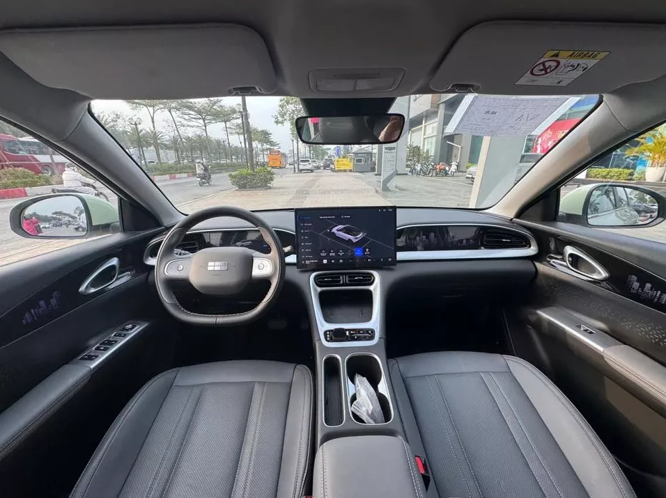 Không gian nội thất Geely EX2 rộng rãi, tiện nghi.