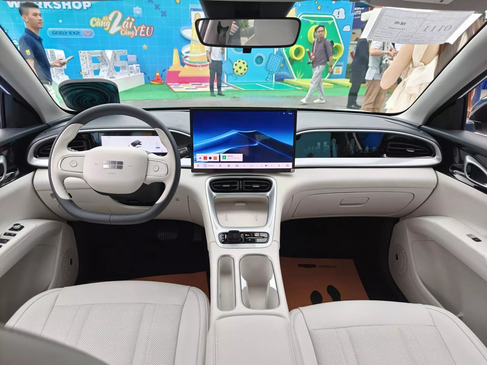 Nội thất xe Geely EX2.