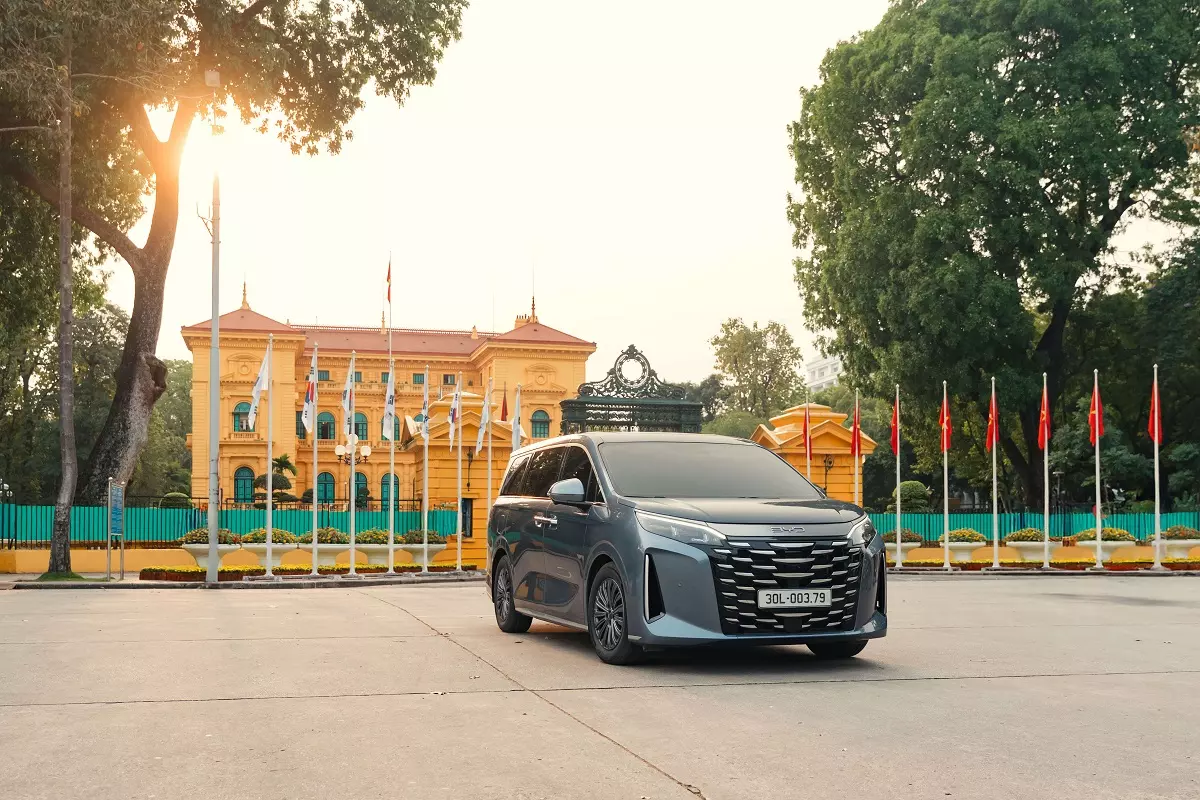 Mẫu xe MPV hạng sang mới BYD M9..