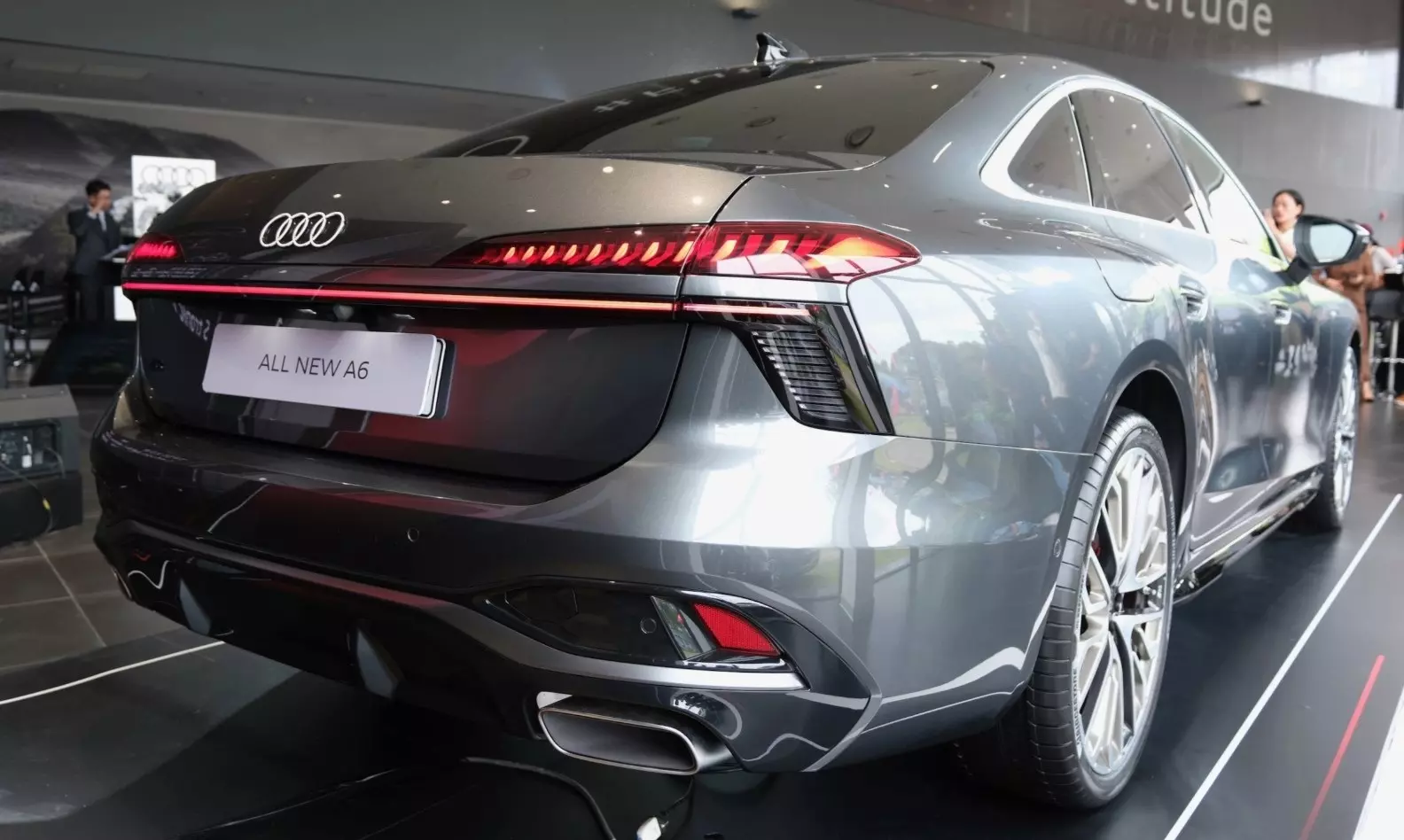 Động cơ xe Audi A6 2026.