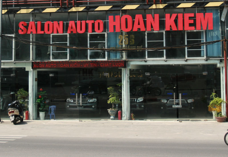 Salon Auto Hoàn Kiếm (2)