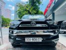 Xe màu đen, nhập khẩu nguyên chiếc