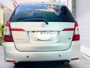 Gia đình cần bán Innova E 2015 màu bạc