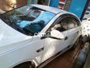 xe Cruze 2013 màu trắng, xe nhà đang sử dụng tốt