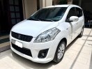 Xe gia đình. cực mới