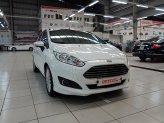 Ford Fiesta Titanium 1.0 AT EcoBoost 2014 - Màu trắng giá hữu nghị