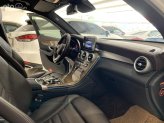 Mercedes-Benz GLC 250 4Matic 2018 - Cần bán xe biển thành phố, xe siêu đẹp, có trả góp
