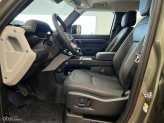 Land Rover Defender 2.0 110HSE 2025 - Xe trang bị cao cấp nhập khẩu chính hãng mới, giá tốt nhất. Xe giao ngay