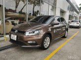 Volkswagen Polo 1.6 Hatchback 2022 - {Mua xe này tiết kiệm] công ty thanh lý xe màu nâu like new- Còn BH chính hãng hơn 2 năm