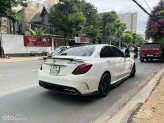 Mercedes-Benz C300 AMG 2019 - Nội thất nâu, option hơn 200tr