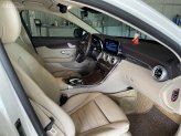 Mercedes-Benz C200 Exclusive 2022 - Màu trắng, nội thất kem