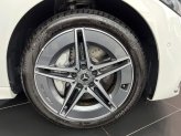 Mercedes-Benz C300 AMG 2023 - Giảm 50% trước bạ, màu trắng giao ngay