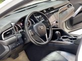 Toyota Camry 2.5Q 2020 - Nhập Thái, màu trắng