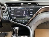 Toyota Camry 2.5Q 2020 - Nhập Thái, màu trắng