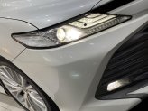 Toyota Camry 2.5Q 2020 - Nhập Thái, màu trắng