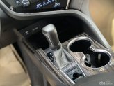 Toyota Camry 2.5Q 2020 - Nhập Thái, màu trắng