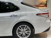 Toyota Camry 2.5Q 2020 - Nhập Thái, màu trắng
