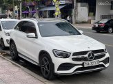 Mercedes-Benz GLC 300 4Matic 2020 - Ngoại thất màu trắng, dòng xe sang trọng đẳng cấp