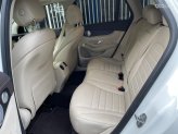 Mercedes-Benz GLC 300 4Matic 2020 - Ngoại thất màu trắng, dòng xe sang trọng đẳng cấp
