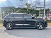 Peugeot 5008 2018 - Màu đen full option