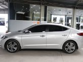 Hyundai Elantra 2017 - Giá cực tốt