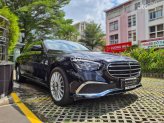 Mercedes-Benz E200 Exclusive V1 2023 - Odo 900 km, đen nội thất nâu, siêu lướt chính hãng
