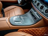 Mercedes-Benz E300 AMG 2021 - Cần bán xe màu đen