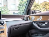 Mercedes-Benz GLC 250 4Matic 2018 - Xe màu đen