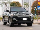 Toyota Land Cruiser VX 4.6 V8 2020 - Xe màu đen, xe nhập