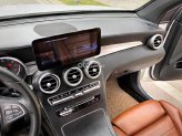 Mercedes-Benz GLC 300 4Matic 2016 - Xe màu trắng