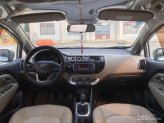 Kia Rio 1.4 MT Sedan 2015 - Màu bạc, số sàn