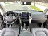 Toyota Land Cruiser VX 4.6 V8 2015 - Xe màu đen, nội thất đen