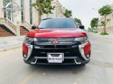Mitsubishi Outlander 2020 - Xe màu đỏ, gia đình đi rất mới, có trả góp