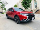 Mitsubishi Outlander 2020 - Xe màu đỏ, gia đình đi rất mới, có trả góp