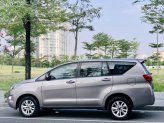 Toyota Innova 2.0E 2017 - Biển phố