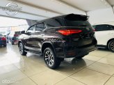 Toyota Fortuner 2021 - xe máy dầu, màu nâu đẹp cực mới, xe bao test hãng, có trả góp.
