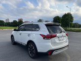 Mitsubishi Outlander 2.0 CVT Premium 2021 - Biển SIÊU VIP.