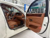 Bentley Flying Spur 2016 - Động cơ V8