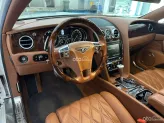 Bentley Flying Spur 2016 - Động cơ V8